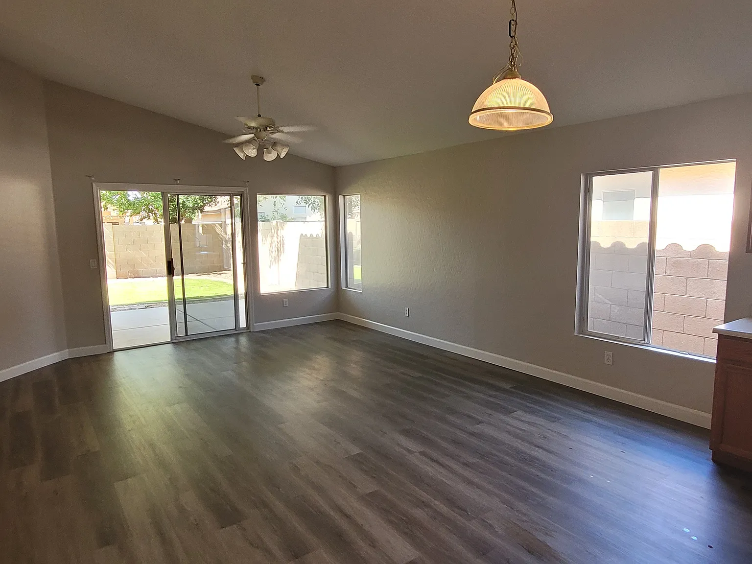 3 bed, 1680 sqft, $2,395 — Photo 4