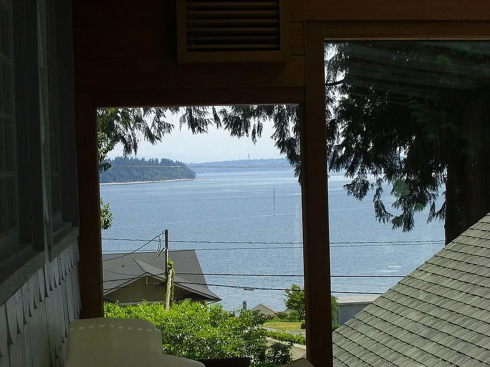 Sound and Blake Island view from Sun Room
