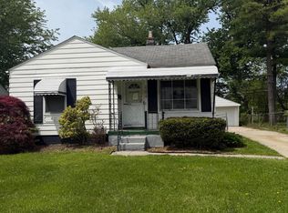 21819 Shakespeare Ave, Eastpointe, MI 48021