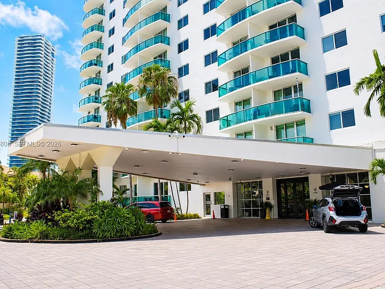 19370 Collins Ave #915 — Photo 15