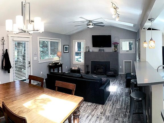 Updated Open Floor Plan, Living and Dining