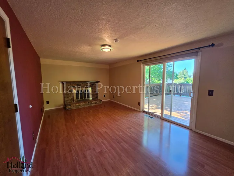17267 SW Barcelona Way — Photo 6