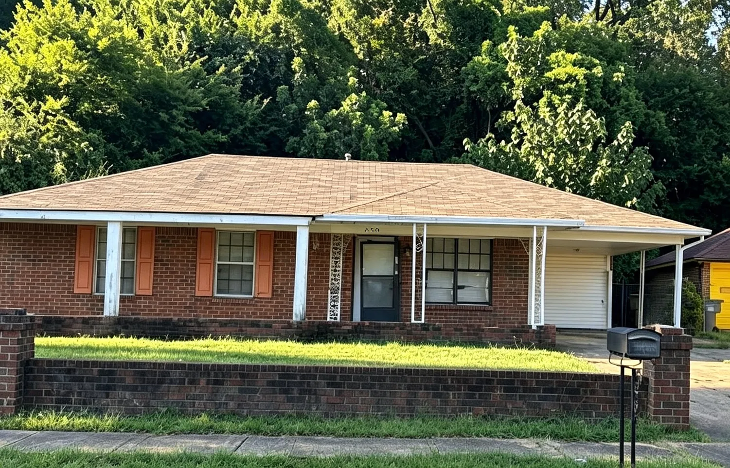 4 bed, 1.5 bath, 1155 sqft, $1,147 — Photo 1