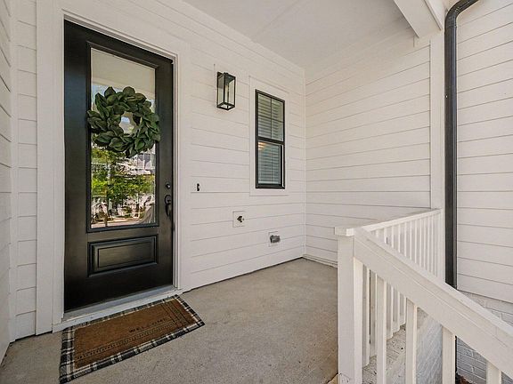4th image of 4935 Trek Ln