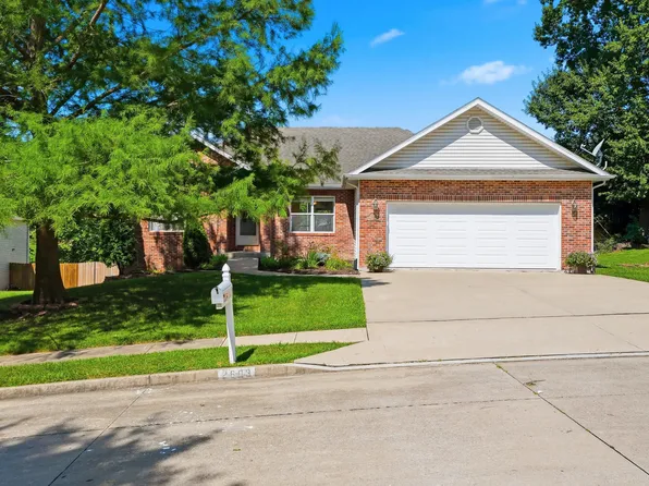 2603 Oak Gate Ct, Columbia, MO 65203