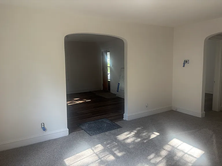 500 Druid Hill Ave — Photo 2