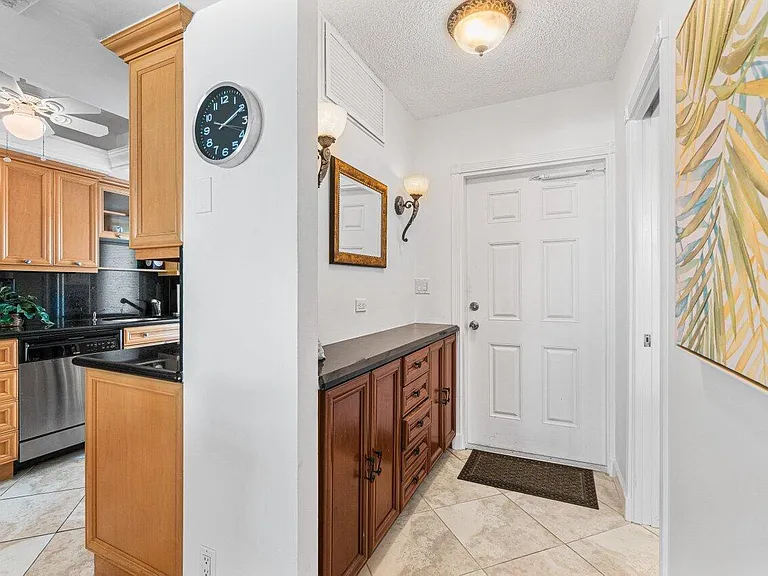 333 NE 21st Ave #314 — Photo 3