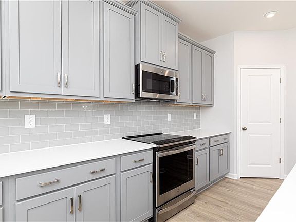 6th image of this home