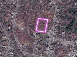 Vine Street, Norwich, CT 06360