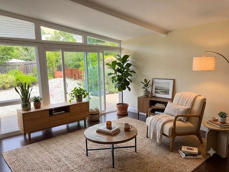 2815 Las Gallinas Ave — Photo 5
