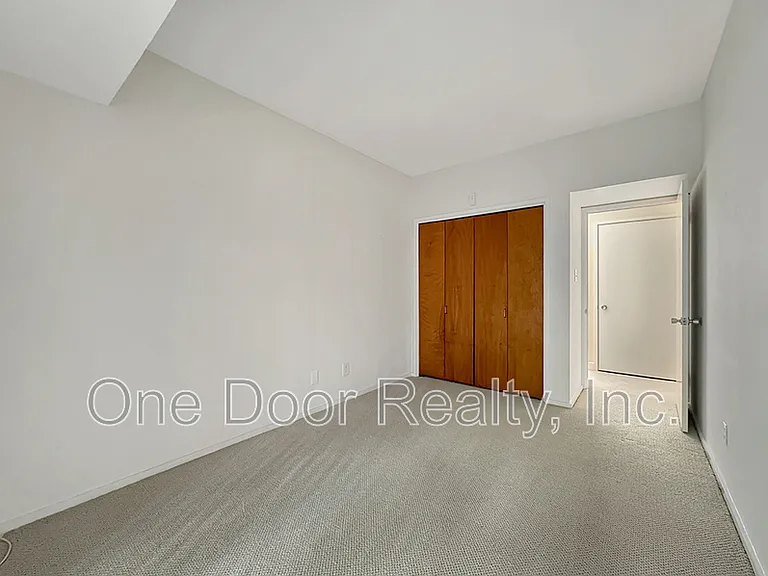609 Indian Springs Ct — Photo 27