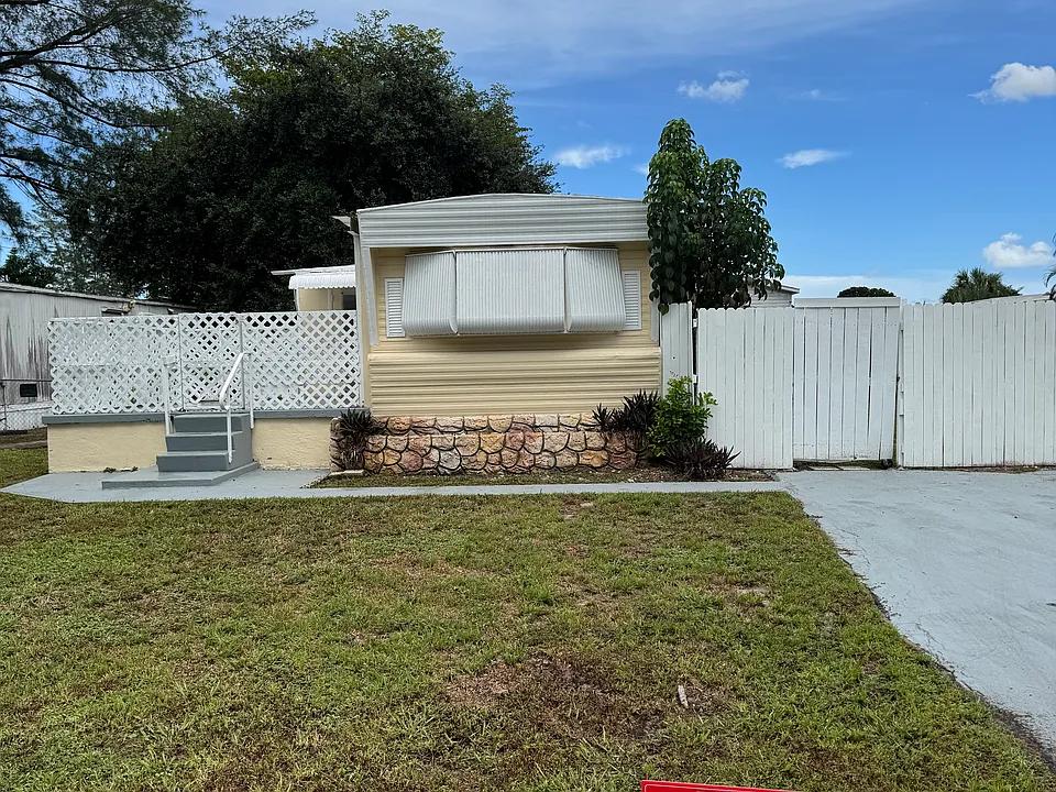 11846 Cove Pl