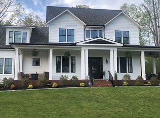 16213 Mitchells Mill Ct, Midlothian, VA 23112