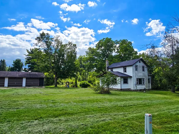 3871 W Bacon Rd, Hillsdale, MI 49242