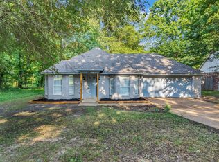 1147 Harpeth Dr, Memphis, TN 38134