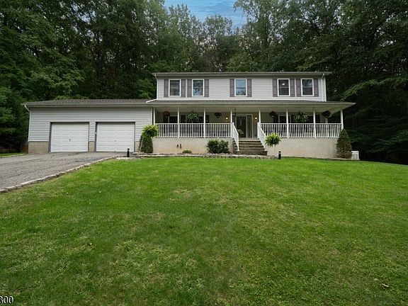 2nd image of 28 Alpine Dr
