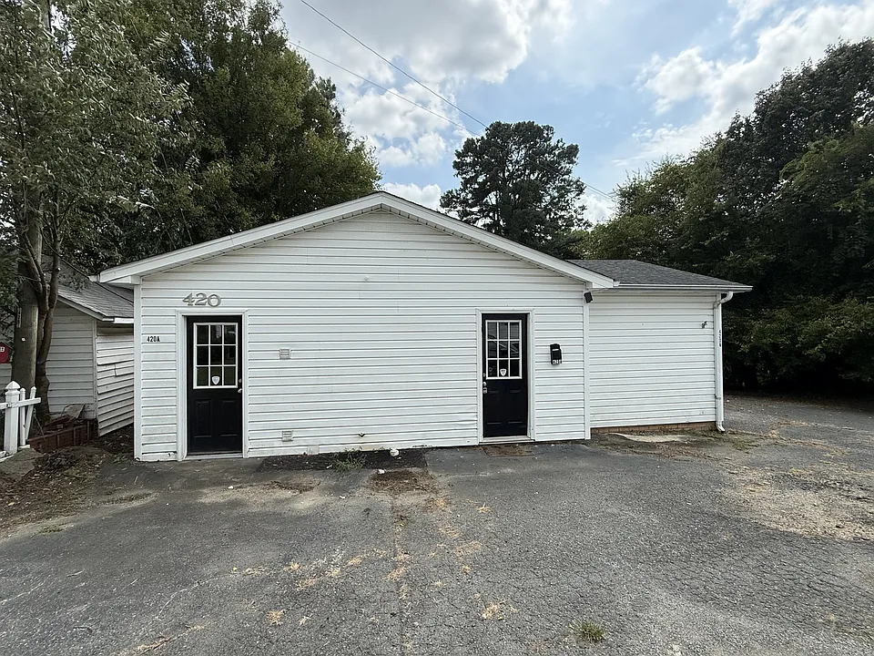 420-A Jackson Park Rd #1
