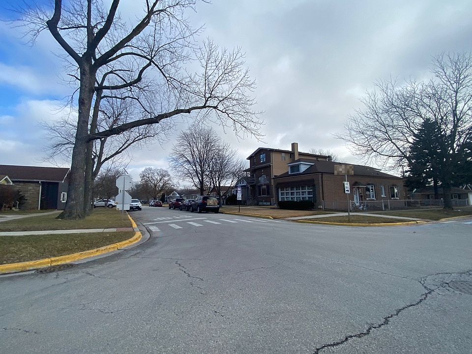 2nd image of 4035 Scoville Ave