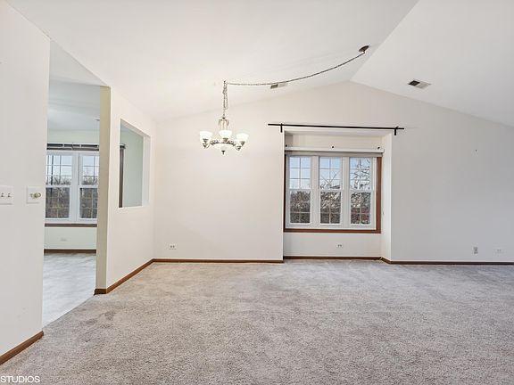 4th image of 326 Sheffield Dr #19042
