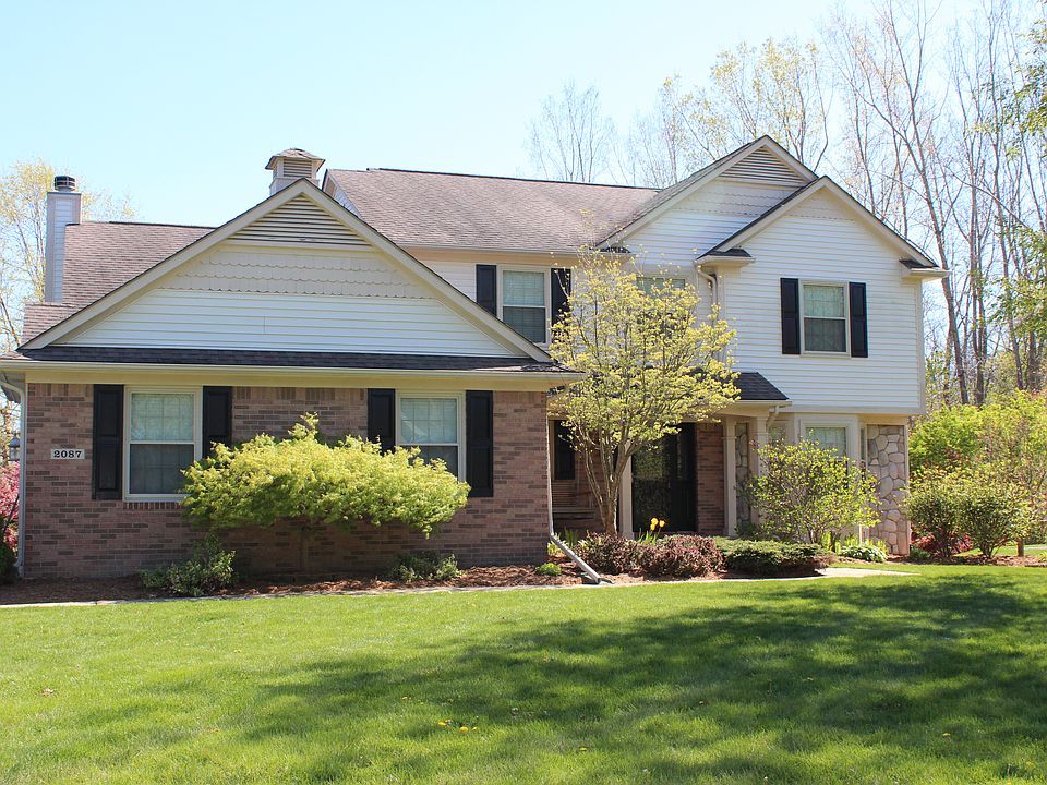 1st image of 2087 Hillwood Dr