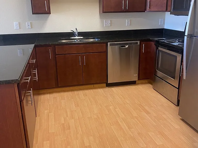 West Lake III Apartments — Photo 87