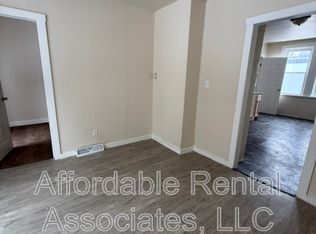 108 W Kassner Pl, Milwaukee, WI 53204