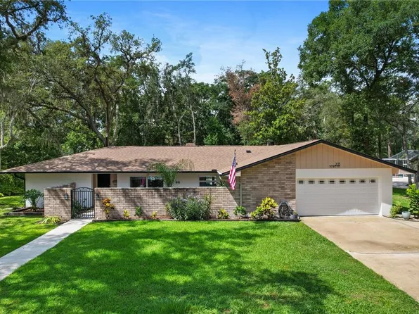 203 N Sweetwater Blvd, Longwood, FL 32779