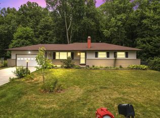 371 Meadow Way SW, Pataskala, OH 43062