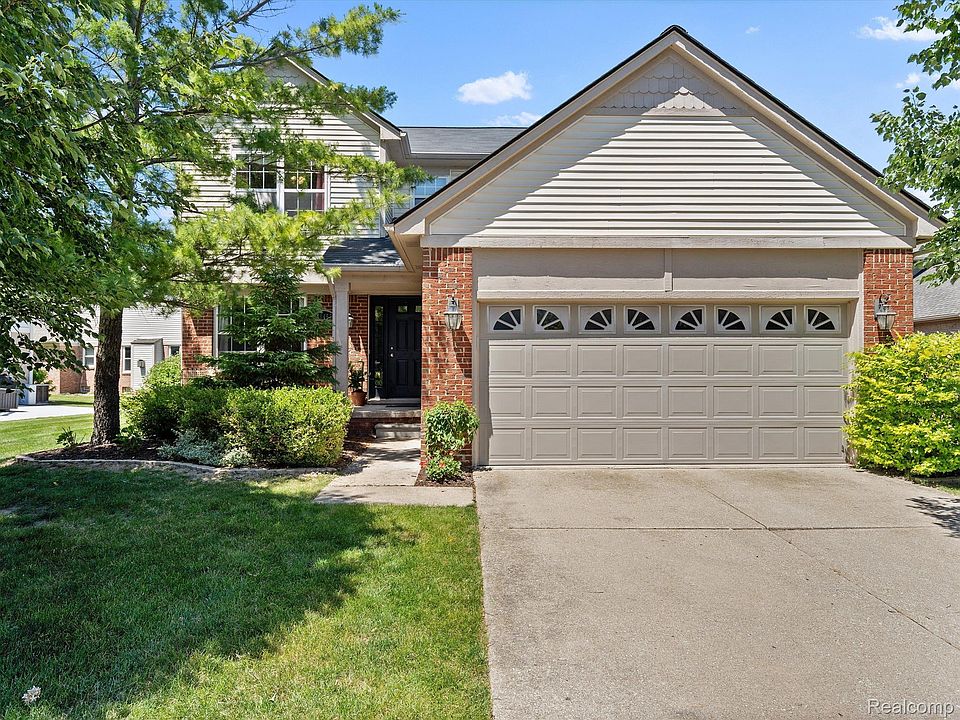 1st image of 41462 Strawberry Ct