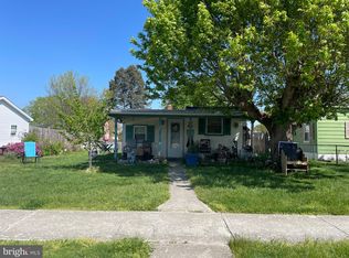 21 Hill St, Hanover, PA 17331