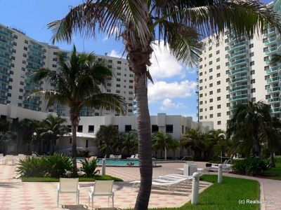 3801 S Ocean Dr APT 5Q, Hollywood, FL, 33019