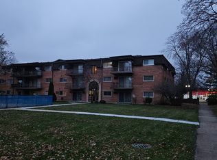 18550 Torrence Ave APT 15, Lansing, IL 60438