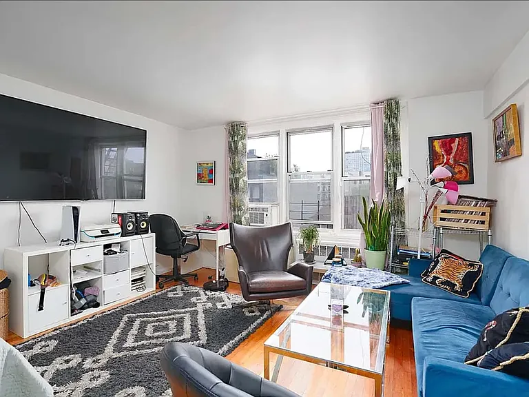 150 Hawthorne St #5K — Photo 2