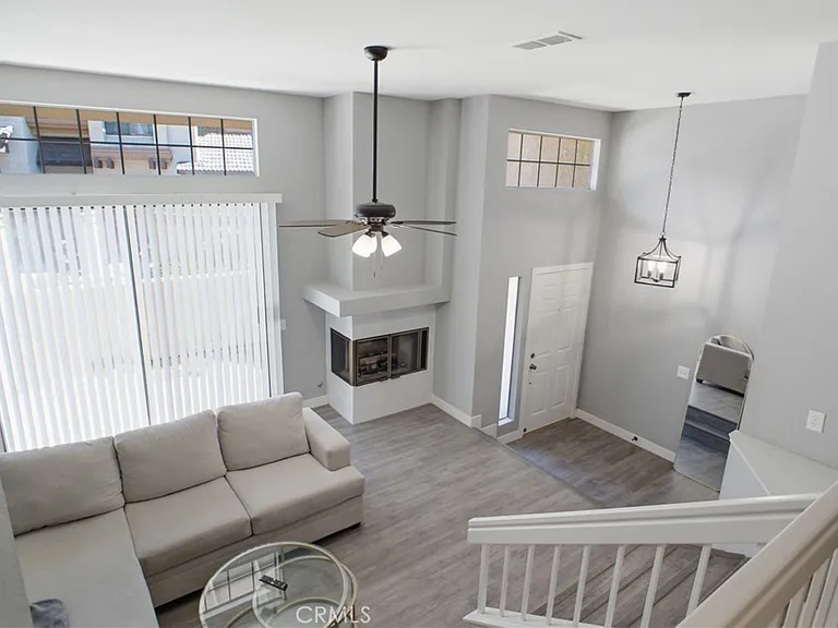 24 Rock Cliff Pl — Photo 2