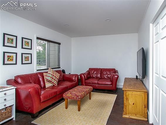 4th image of 6728 Fredrick Dr