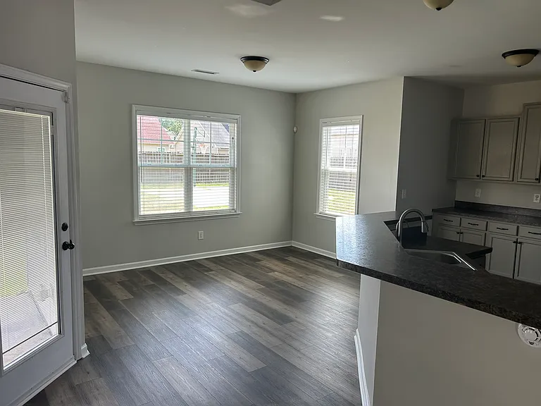 3827 Briargate Ln — Photo 9
