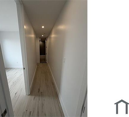 3rd image of 598 Saratoga Ave #2B