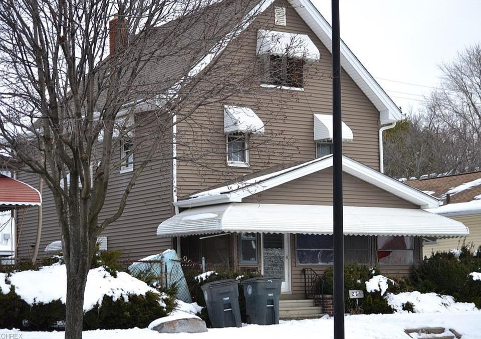 2nd image of 261 E Archwood Ave