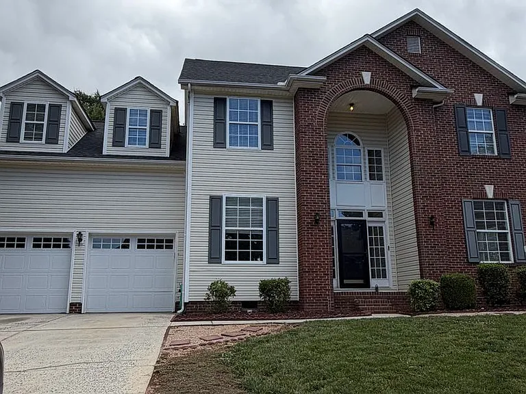 4814 Chesney St NW — Photo 1