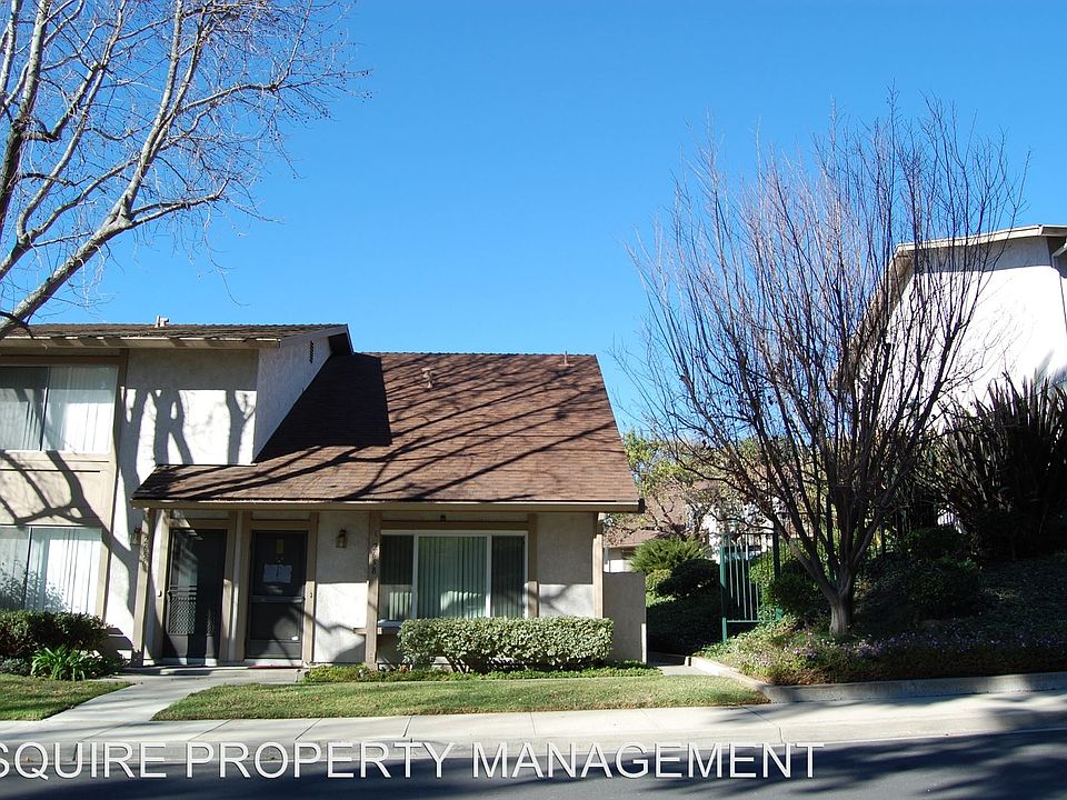 1st image of 2658 La Paloma Cir