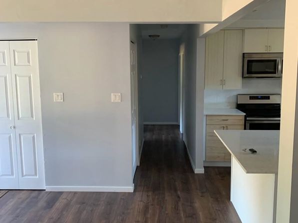 3 bedroom rental in Burnaby — photo 3