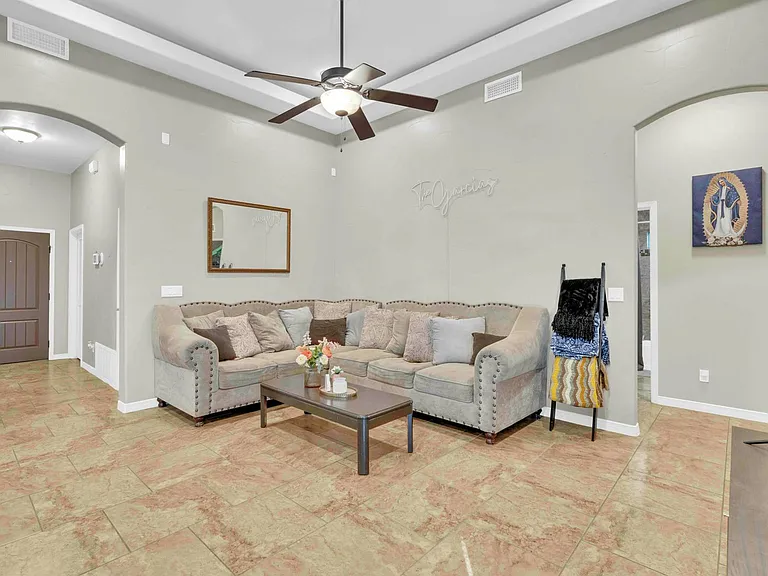 14540 Randall Cunningham — Photo 10