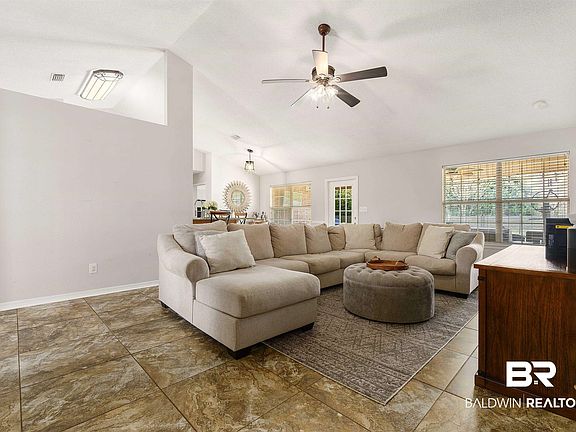 4th image of 8057 Eagle Creek Dr