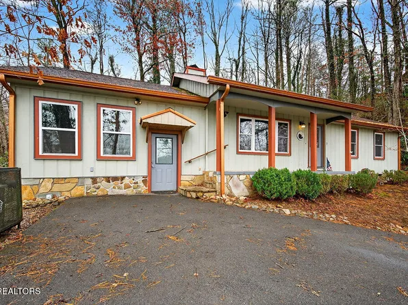 309 Saint Andrews Way, Gatlinburg, TN 37738