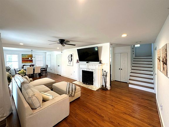 5th image of 6867 Gaston Ave