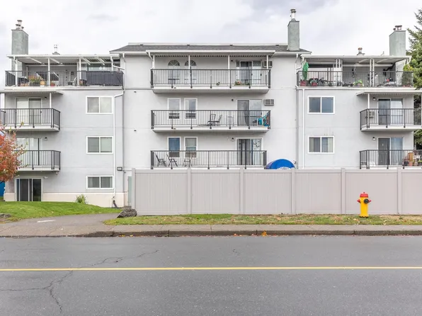 46033 Chilliwack Central Rd #101, Chilliwack, BC V2P 1J5