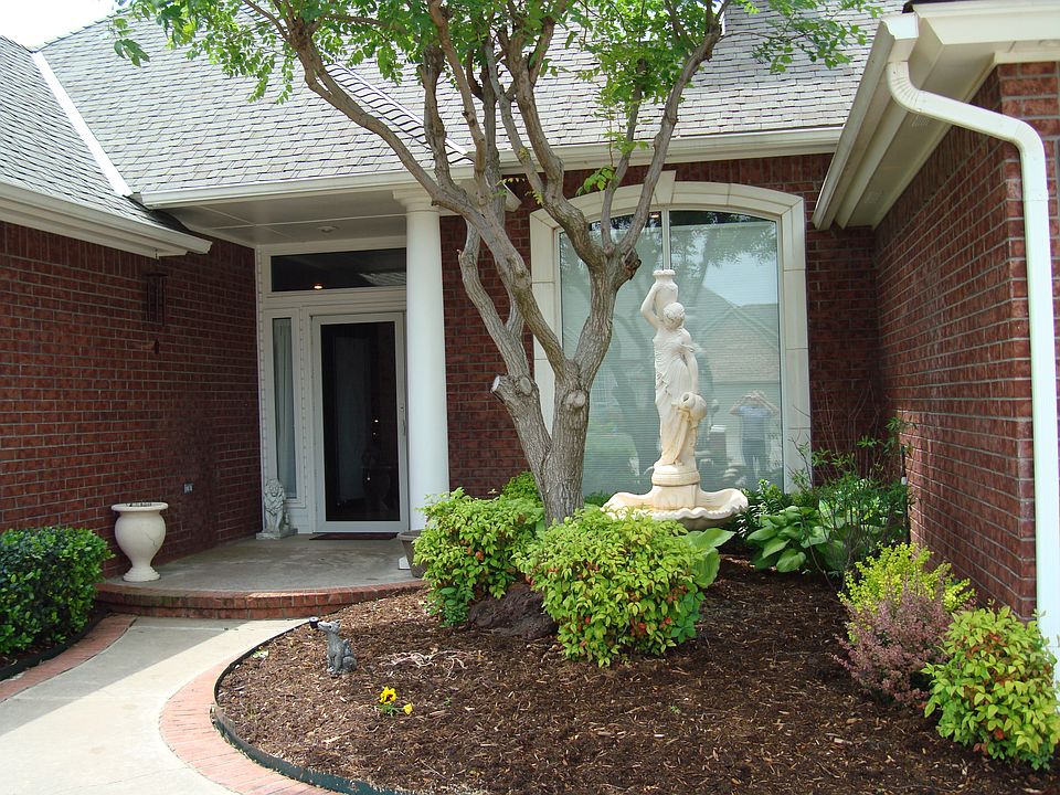 2nd image of 12109 Rohan Rd