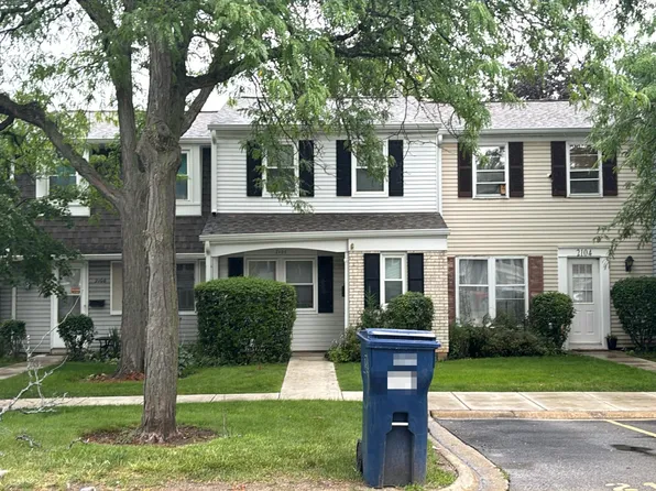 2106 Stanley Ct, Schaumburg, IL 60194