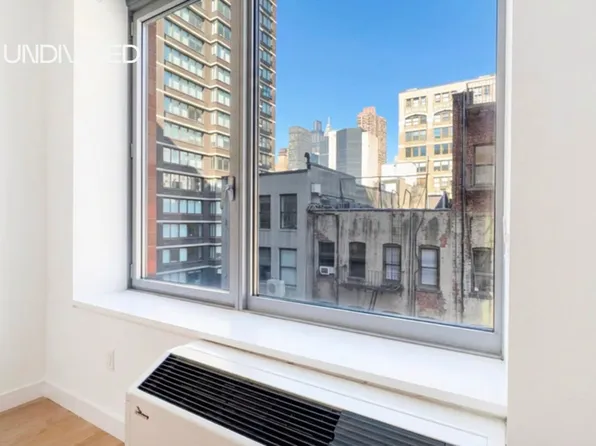 303 East 33rd Street image 4 of 16