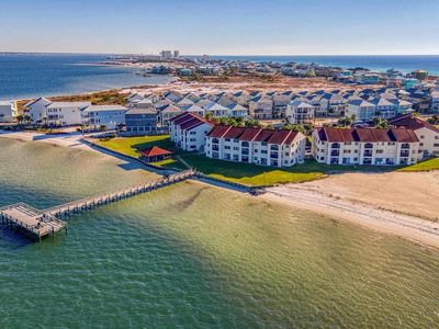 7453 Sunset Harbor Dr APT 2-308, Navarre, FL, 32566